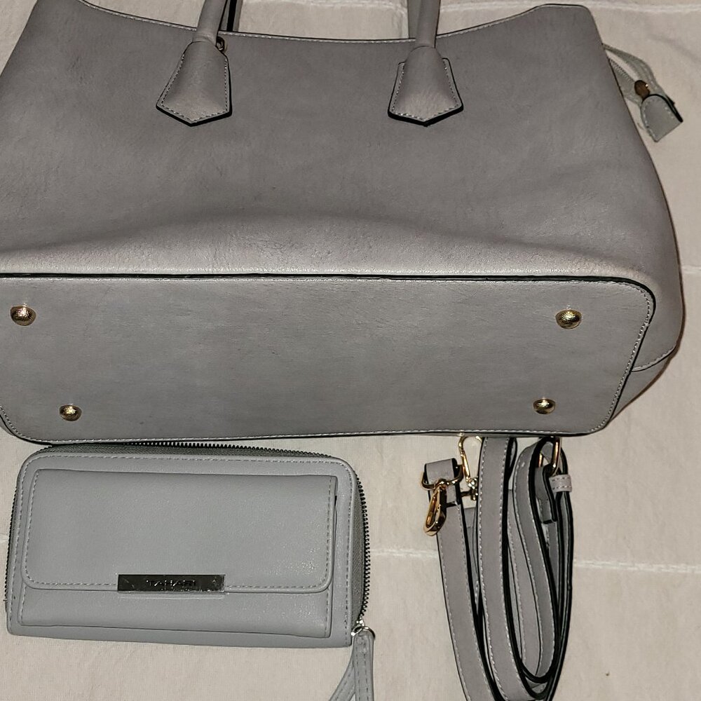 Purse with wallet